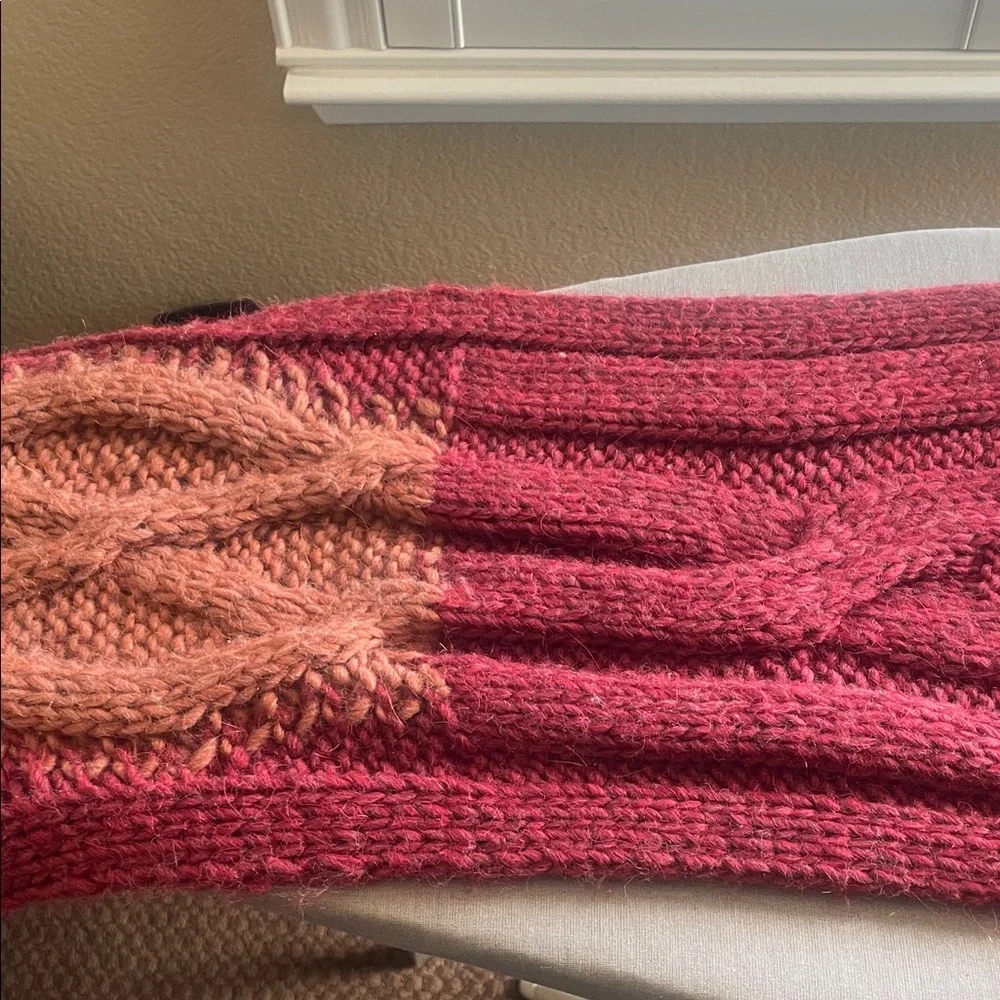 LORENZO Red and Orange Knit Scarf